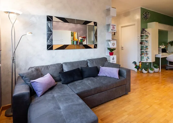 A Modena, Comodo A Tutti I Servizi Διαμέρισμα