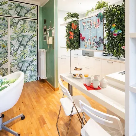 A Modena, Comodo A Tutti I Servizi 摩德纳