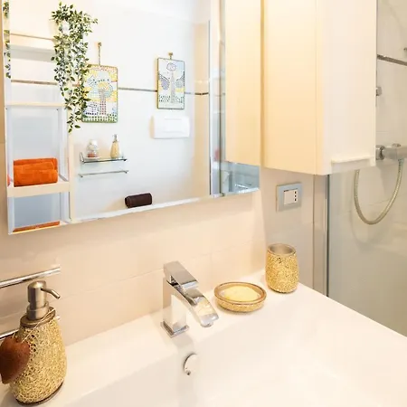 A Modena, Comodo A Tutti I Servizi