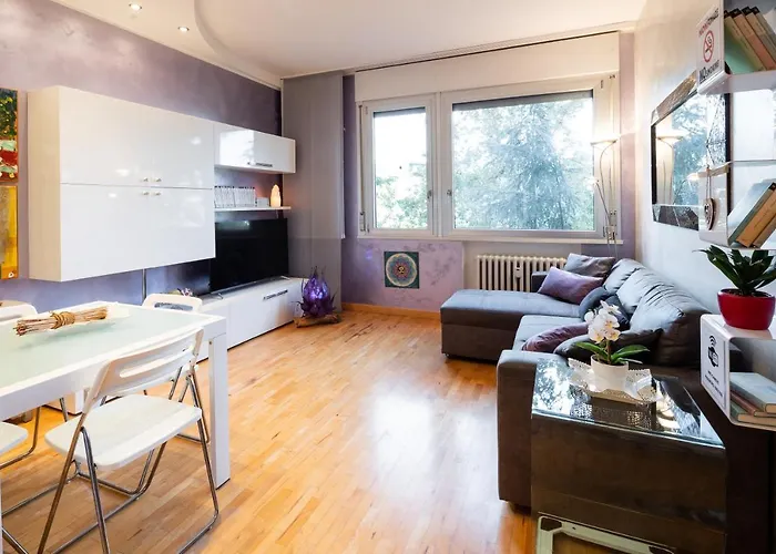 A Modena, Comodo A Tutti I Servizi Модена